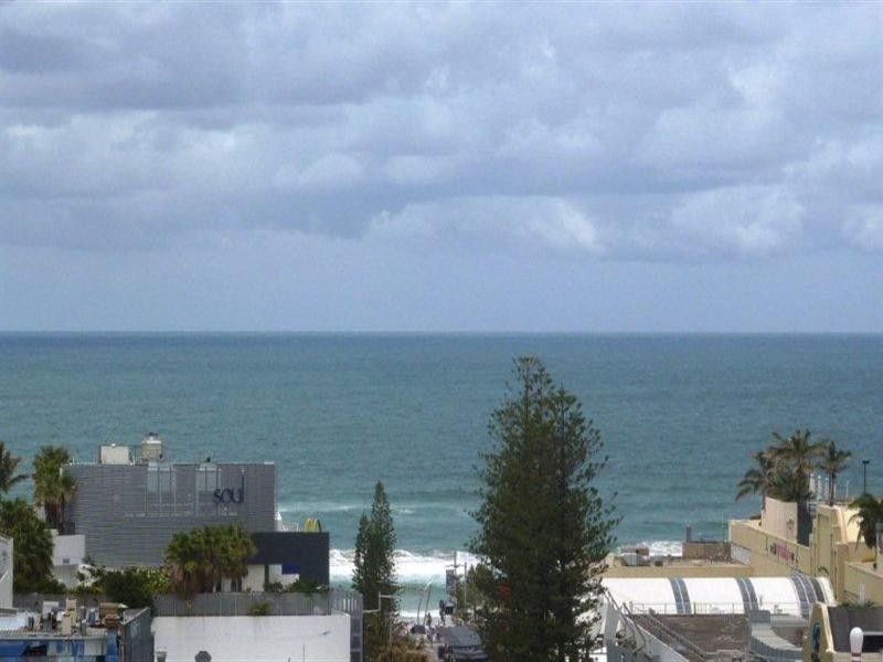 9 Ferny Avenue, Surfers Paradise QLD 4217