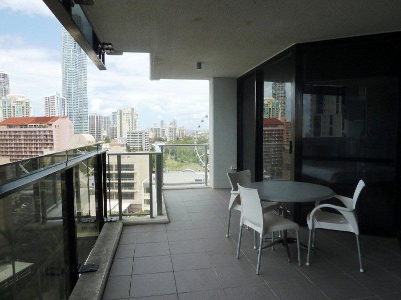 9 Ferny Avenue, Surfers Paradise QLD 4217