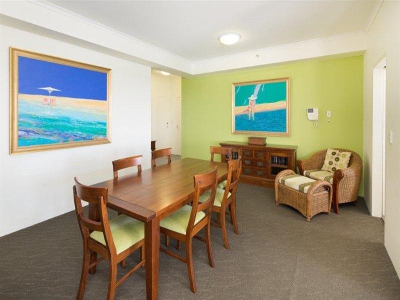 74/59 Pacific Street, Main Beach QLD 4217