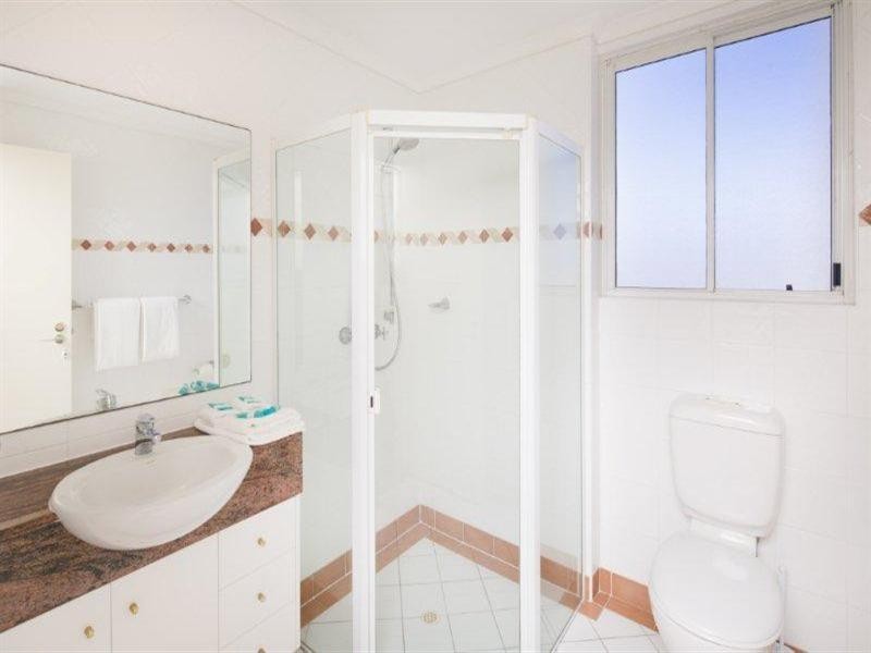 74/59 Pacific Street, Main Beach QLD 4217