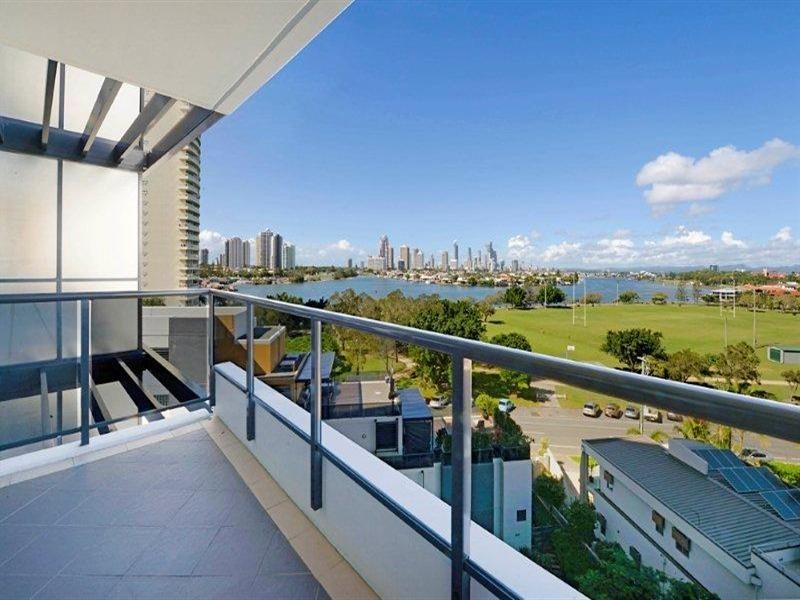 2 Aqua Street, Southport QLD 4215