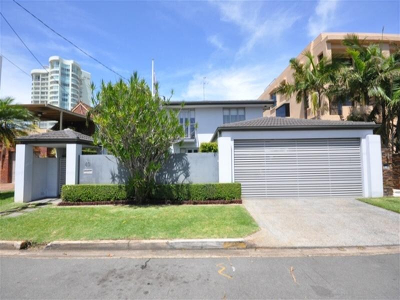 40 Cronin Avenue, Main Beach QLD 4217