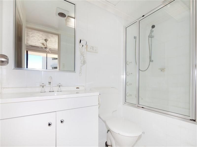 18 Hanlan Street, Surfers Paradise QLD 4217