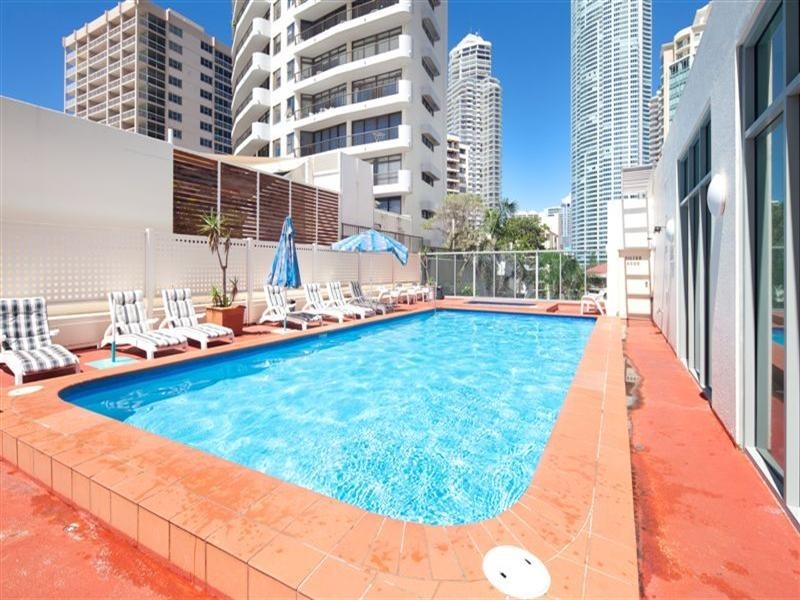 18 Hanlan Street, Surfers Paradise QLD 4217