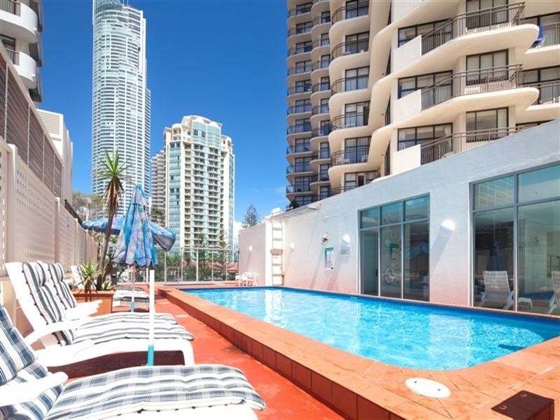 18 Hanlan Street, Surfers Paradise QLD 4217