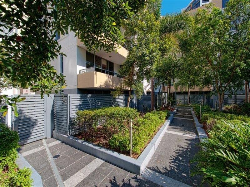 1 Aqua Street, Southport QLD 4215