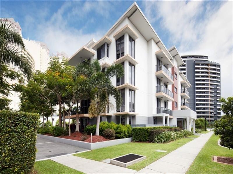 1 Aqua Street, Southport QLD 4215