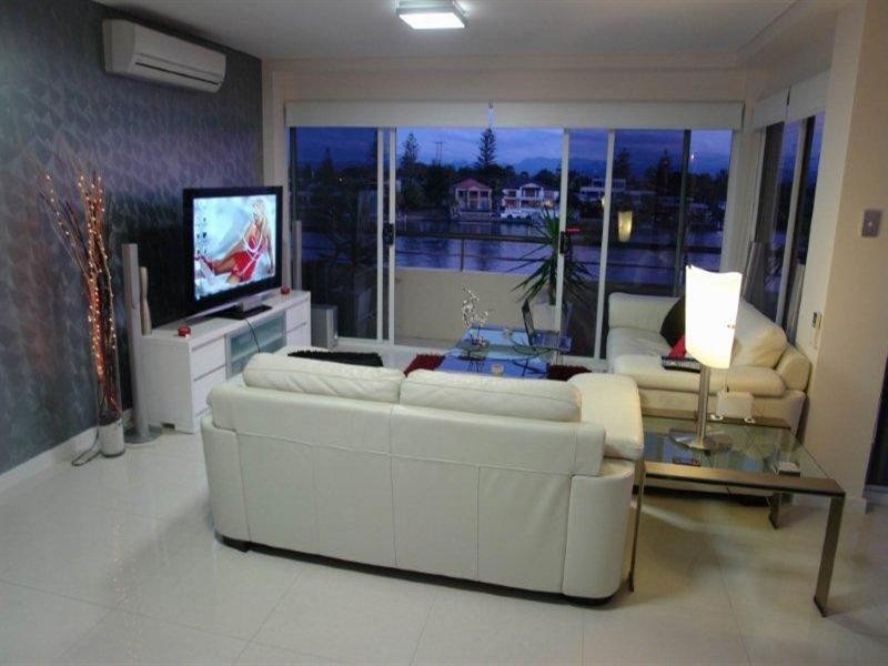 1 Peninsular Drive, Surfers Paradise QLD 4217