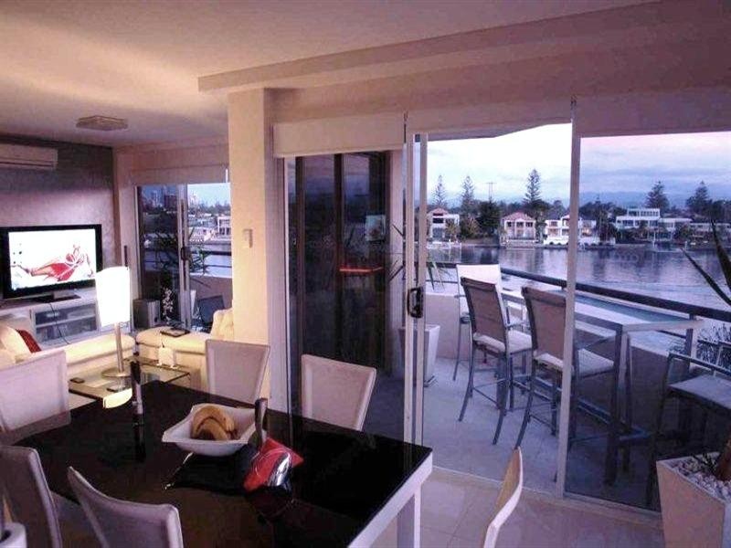 1 Peninsular Drive, Surfers Paradise QLD 4217