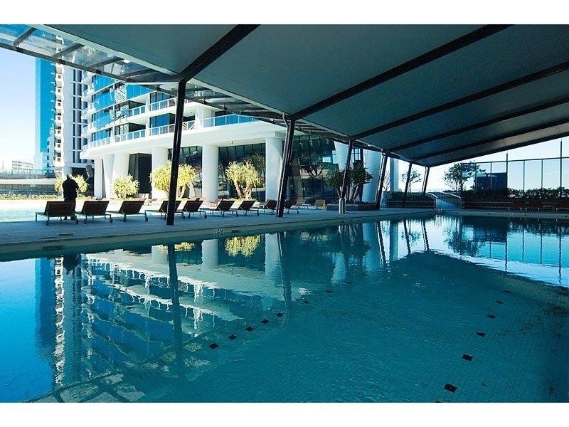 9 Ferny Avenue, Surfers Paradise QLD 4217