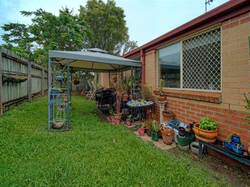 62-64 Brown Street, Labrador QLD 4215