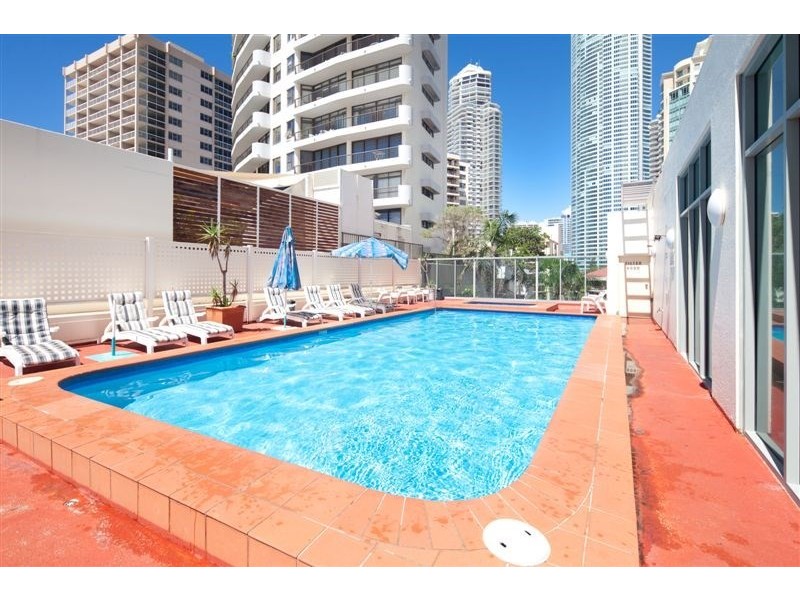 18 Hanlan Street, Surfers Paradise QLD 4217