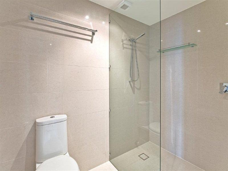 14 MacArthur Parade, Main Beach QLD 4217