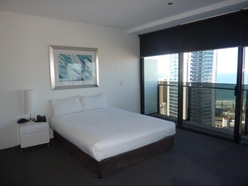 9 Ferny Avenue, Surfers Paradise QLD 4217