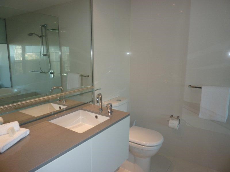 9 Ferny Avenue, Surfers Paradise QLD 4217