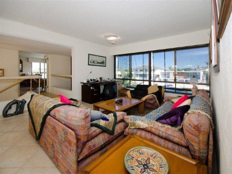 32 Buccaneer Court, Surfers Paradise QLD 4217