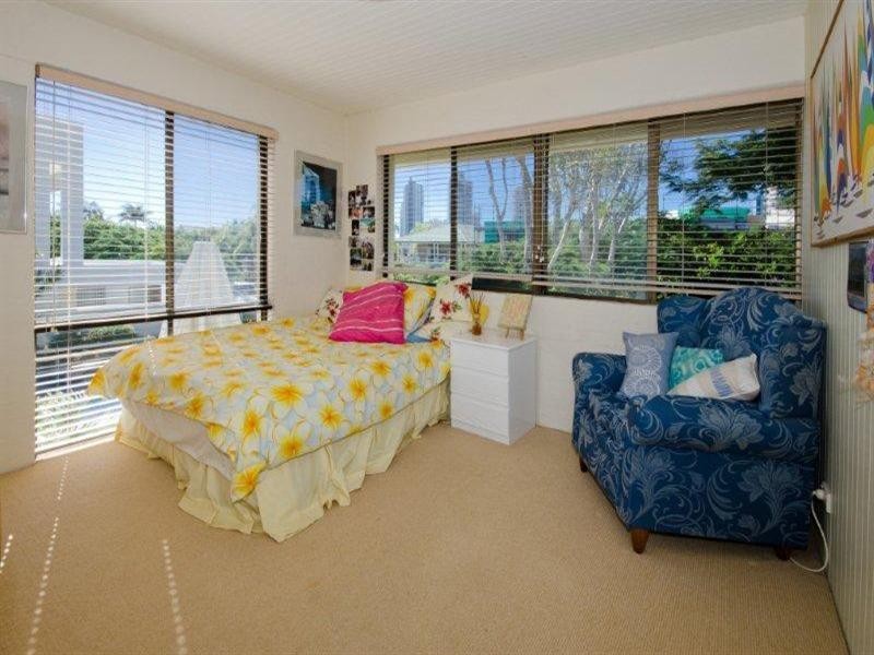 32 Buccaneer Court, Surfers Paradise QLD 4217