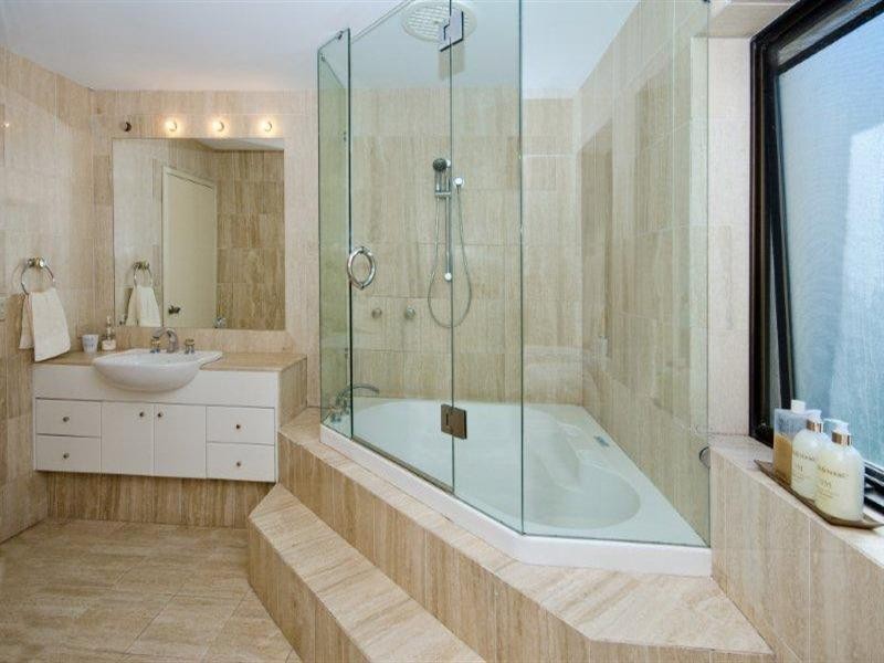 32 Buccaneer Court, Surfers Paradise QLD 4217