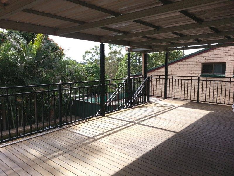 62 Binalong Drive, Ashmore QLD 4214