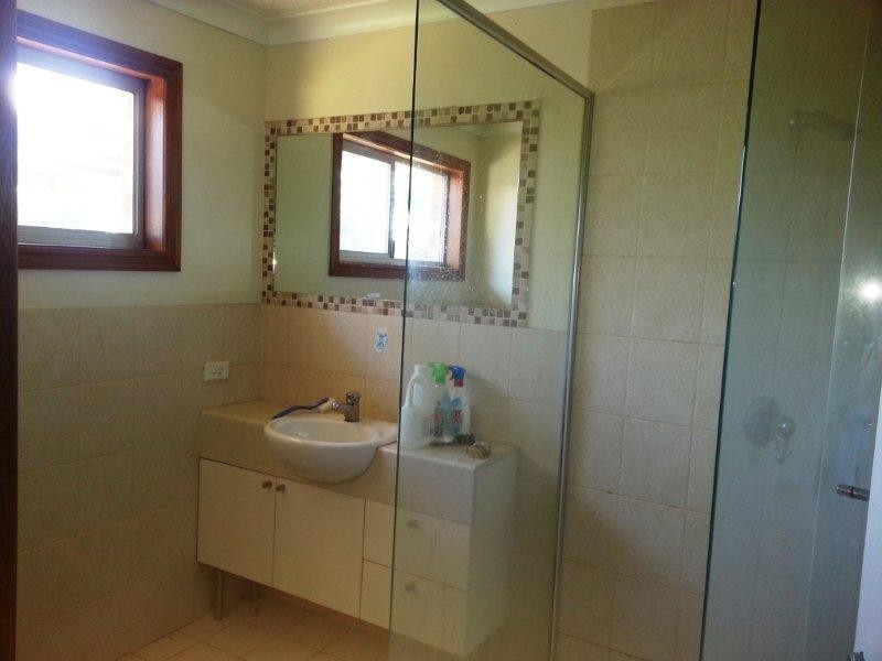 62 Binalong Drive, Ashmore QLD 4214