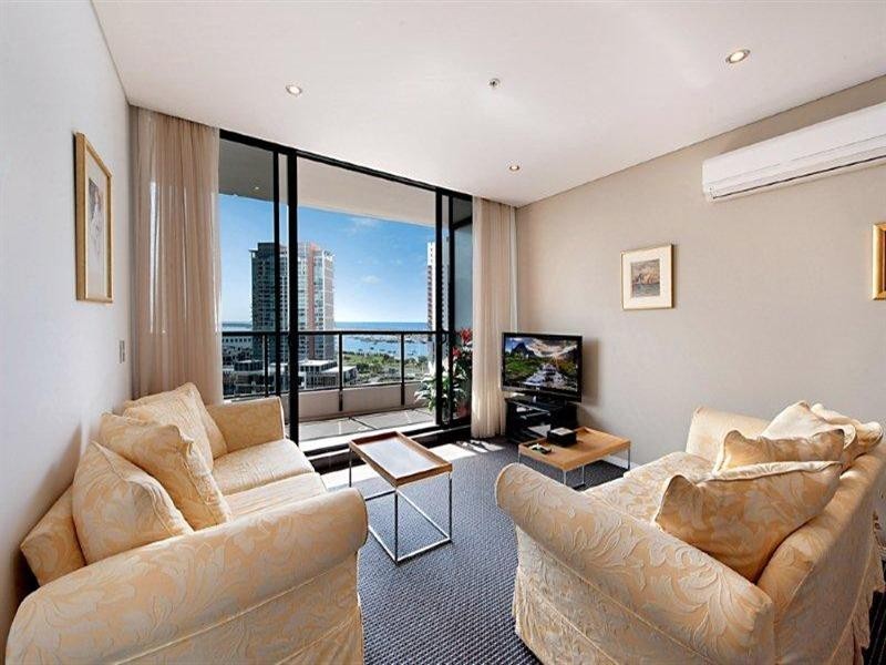 2 Aqua Street, Southport QLD 4215