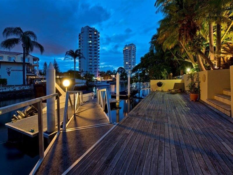 26 Paradise Island, Surfers Paradise QLD 4217