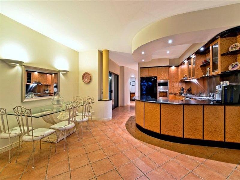 26 Paradise Island, Surfers Paradise QLD 4217