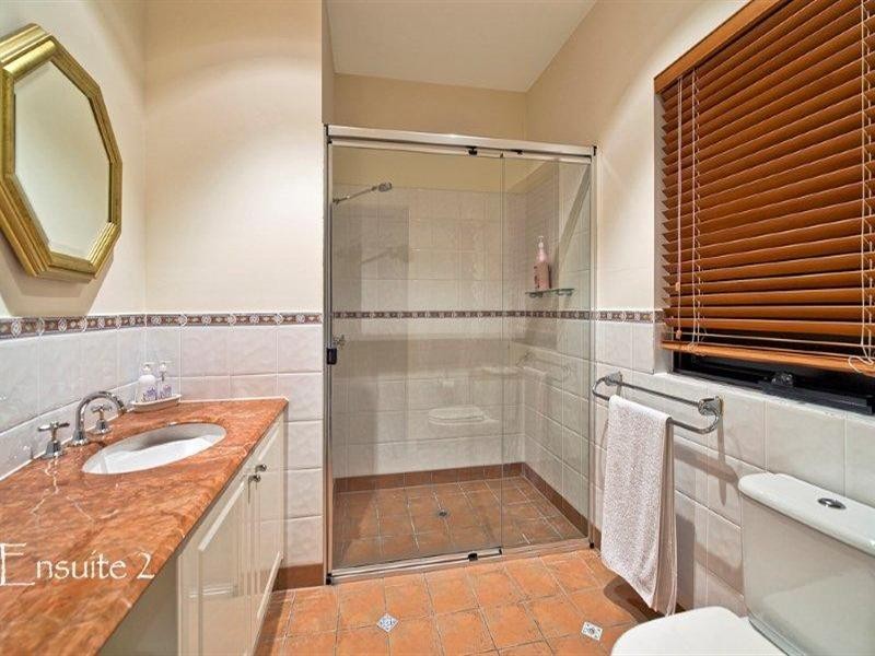 26 Paradise Island, Surfers Paradise QLD 4217