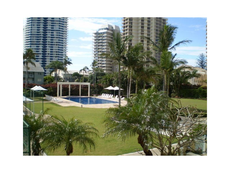 21 Contessa. 1 Serisier Avenue, Main Beach QLD 4217