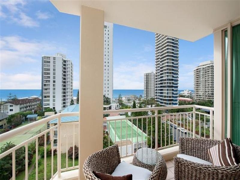 703 ‘Maldives’ 52 Pacific Street, Main Beach QLD 4217