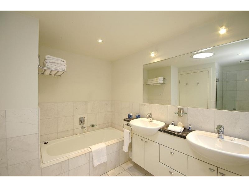 South Stradbroke QLD 4216