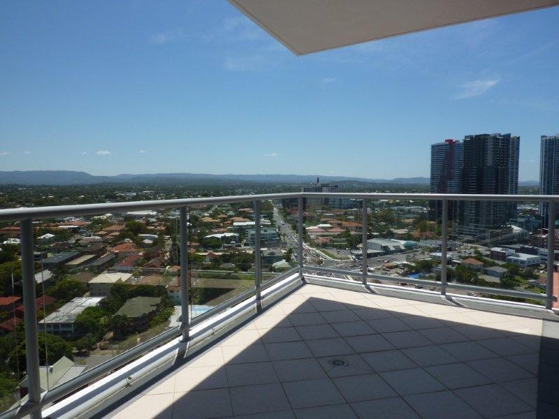 1 Como Crescent, Southport QLD 4215