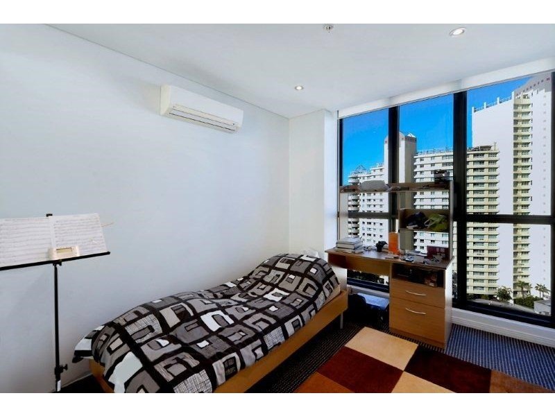 2 Aqua Street, Southport QLD 4215