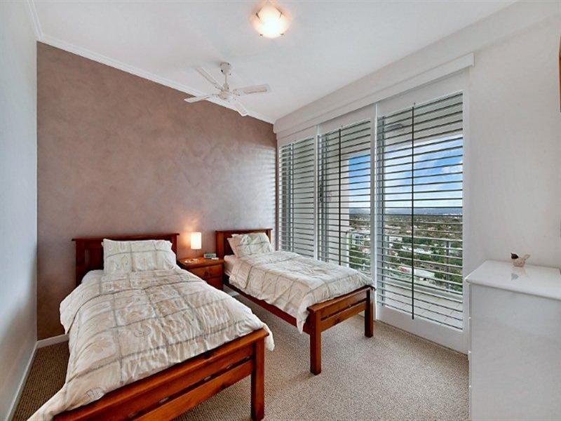 300 Marine Parade, Labrador QLD 4215