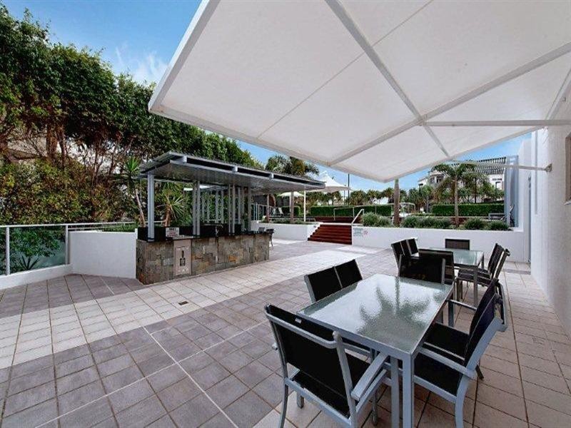 300 Marine Parade, Labrador QLD 4215