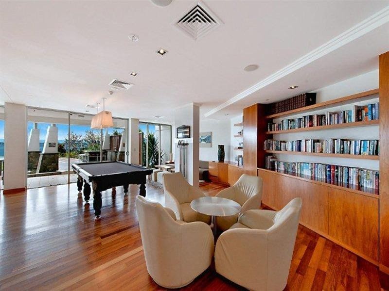 300 Marine Parade, Labrador QLD 4215