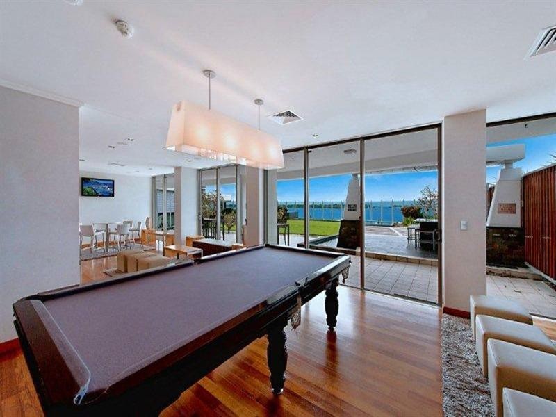 300 Marine Parade, Labrador QLD 4215