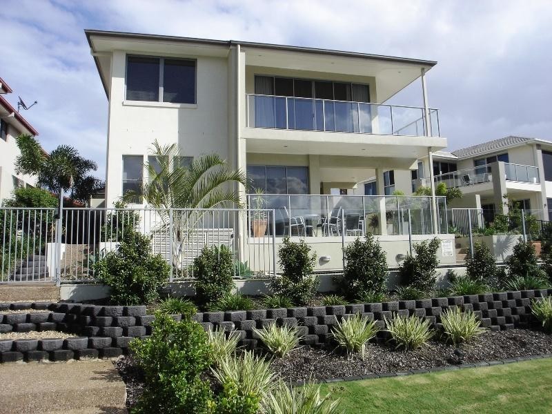 Hope Island QLD 4212