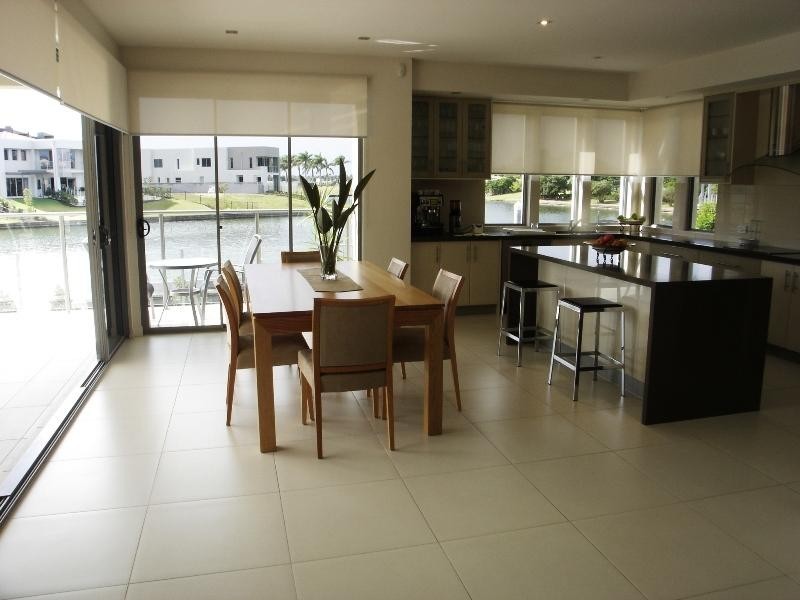 Hope Island QLD 4212