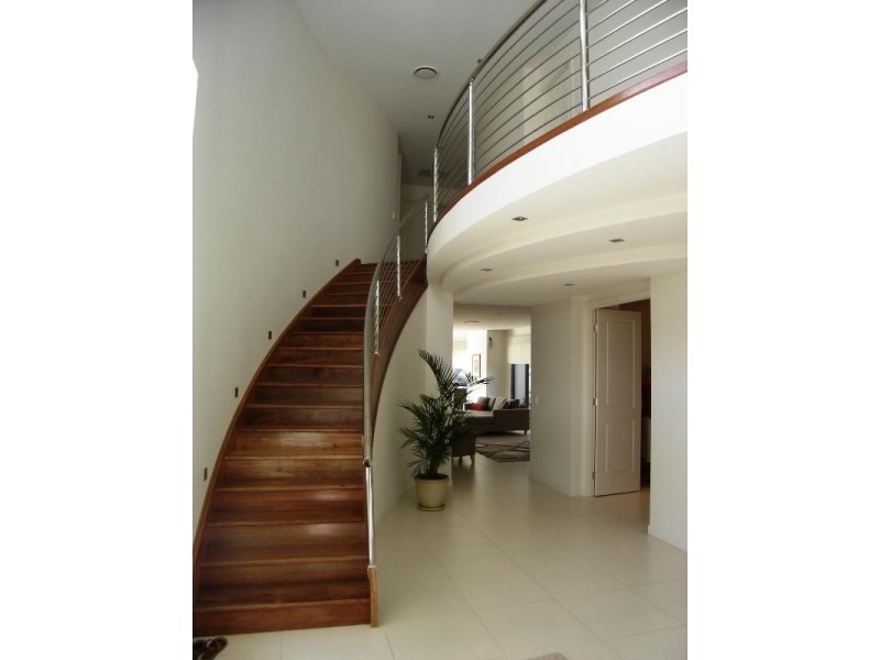 Hope Island QLD 4212