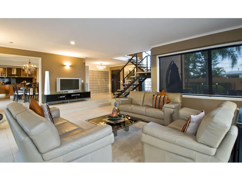 Isle Of Capri QLD 4217