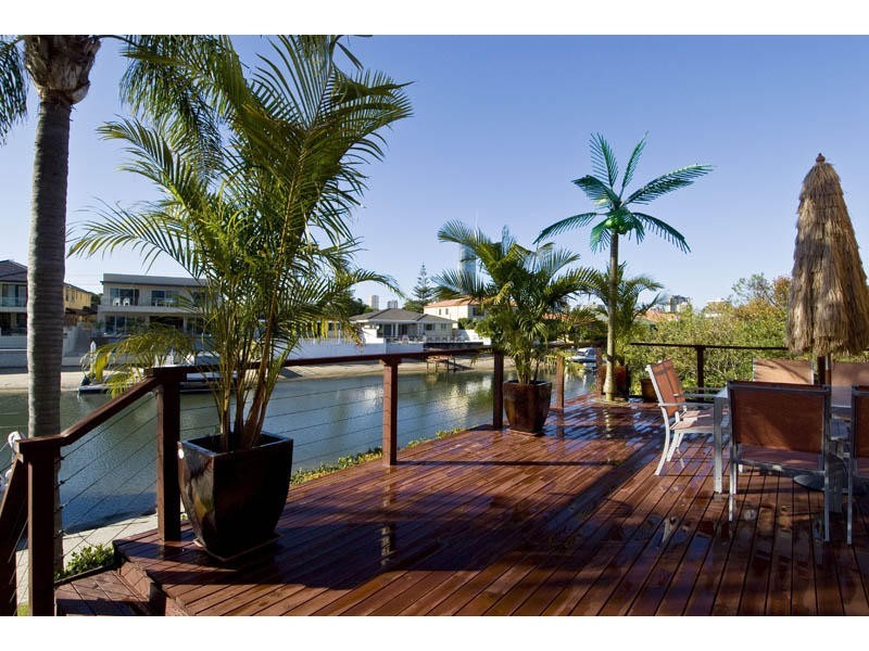 Isle Of Capri QLD 4217