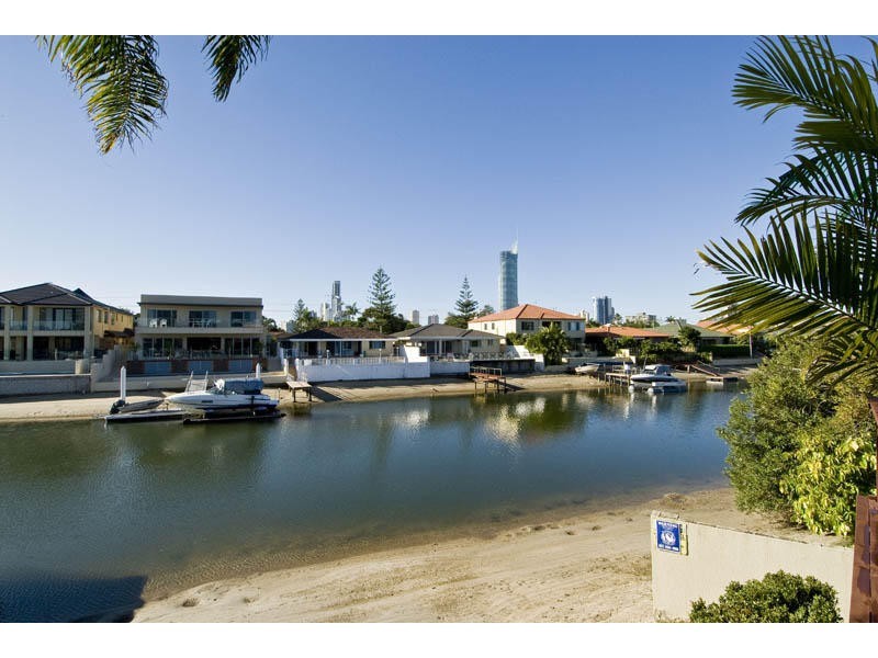 Isle Of Capri QLD 4217