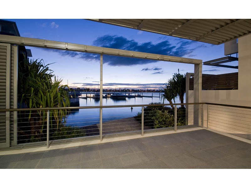 Paradise Point QLD 4216