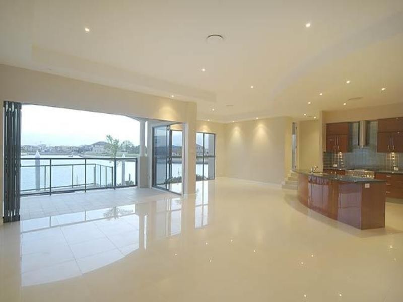 Paradise Point QLD 4216