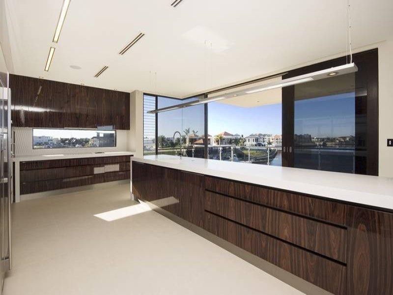 Paradise Point QLD 4216