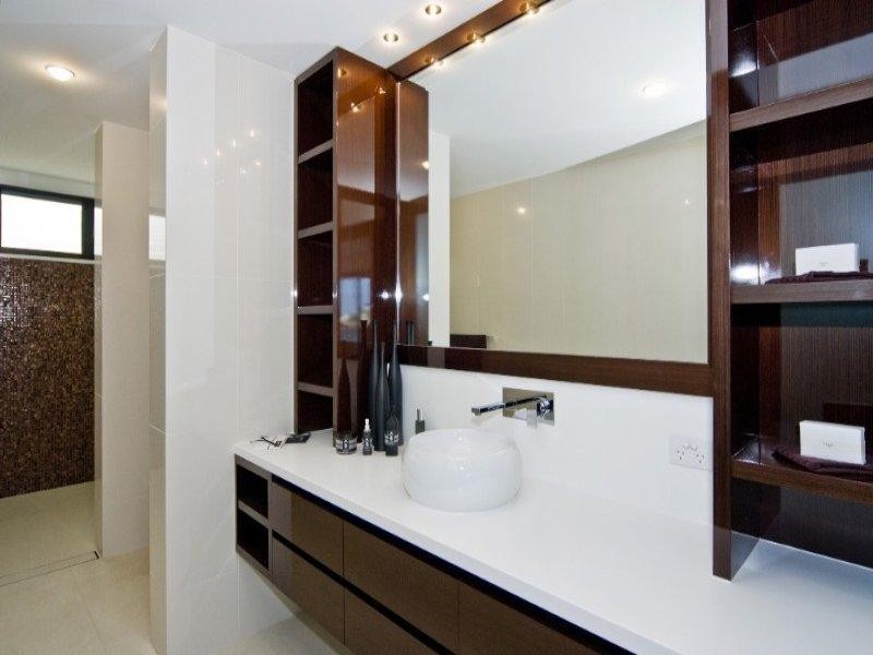 Paradise Point QLD 4216