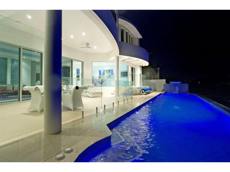 Paradise Point QLD 4216