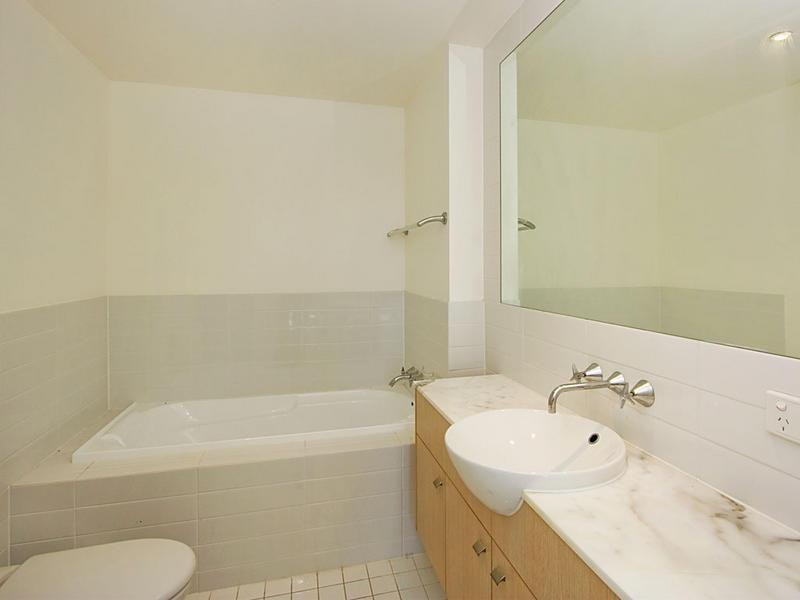 30 The Cape. Varsity Parade, Varsity Lakes QLD 4227