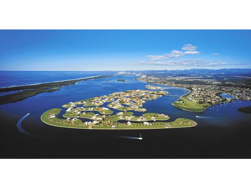 14 Hampton Court, Paradise Point QLD 4216